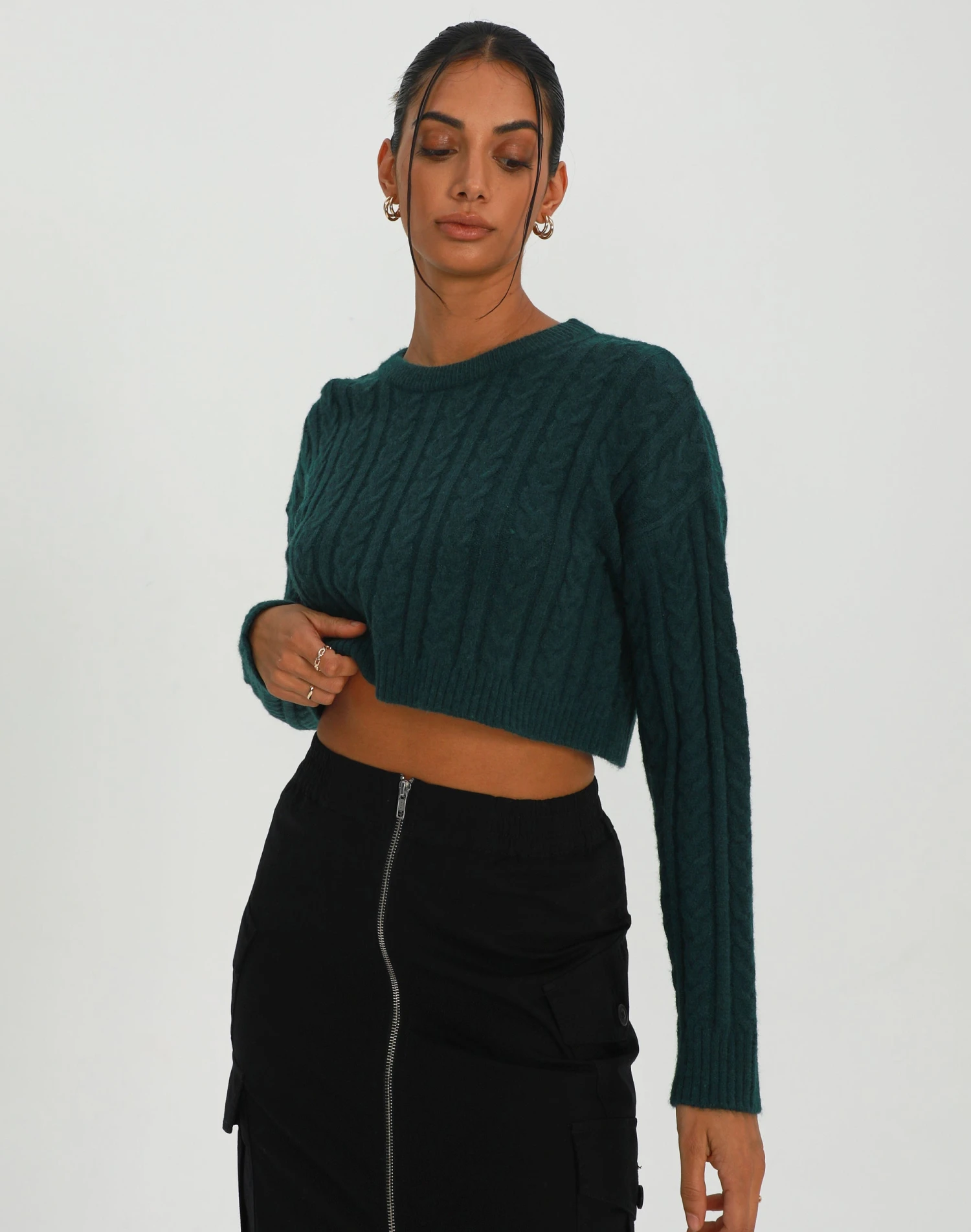 Cable Knit Long Sleeve Crop Top 13 Cable Knit Long Sleeve Crop Top - Image 11