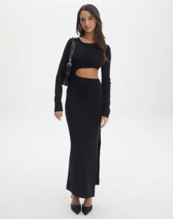 Knit Long Sleeve Keyhole Maxi Dress -Everrastyle Shop carden cut out maxi dress black front kd105194knt 8