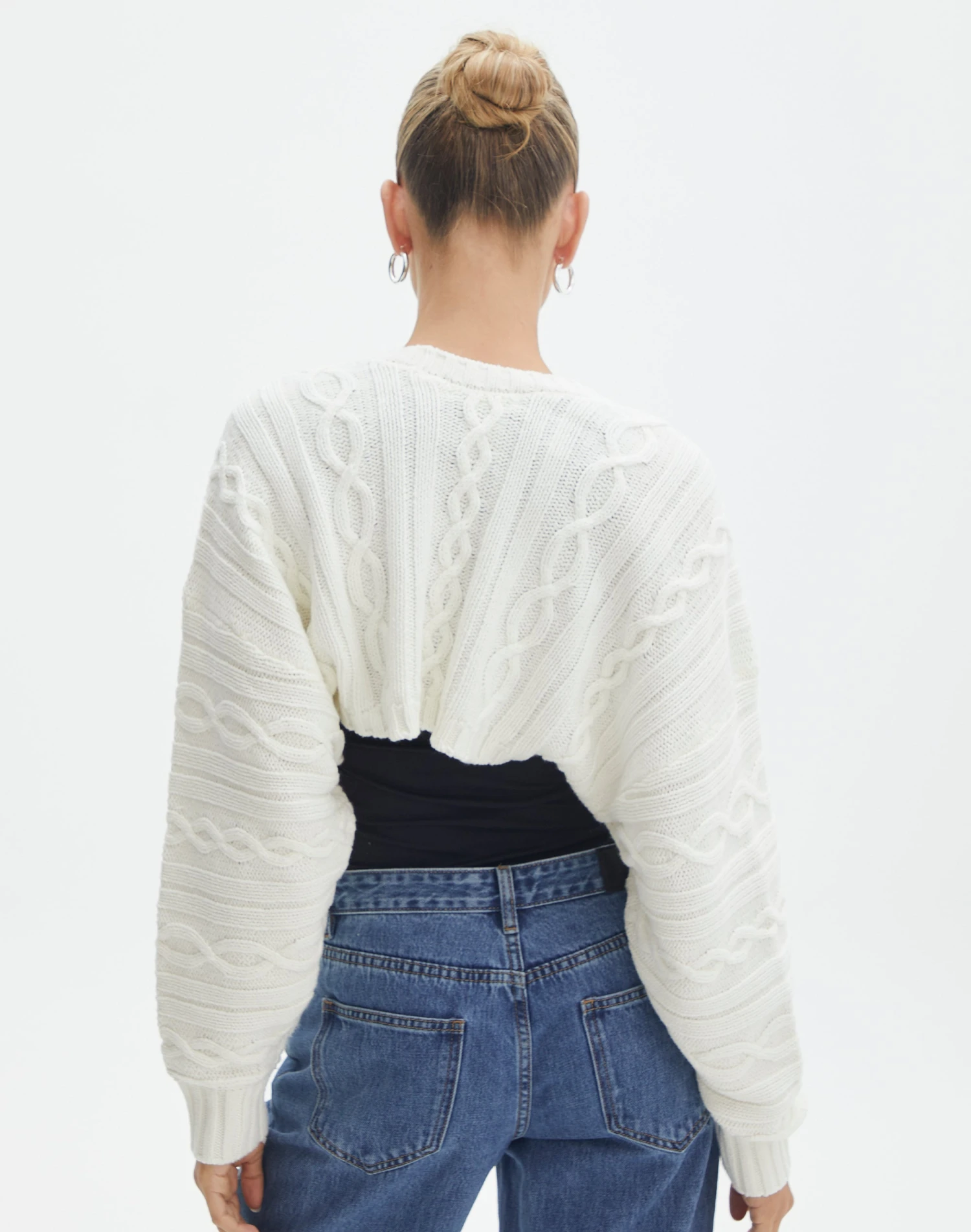 Oversized Cable Knit Long Sleeve Shrug 5 Oversized Cable Knit Long Sleeve Shrug - Image 3