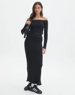 Off Shoulder Long Sleeve Top 32 Off Shoulder Long Sleeve Top -Everrastyle Shop co gigi panelled rib maxi skirt black front sl127198rib 2