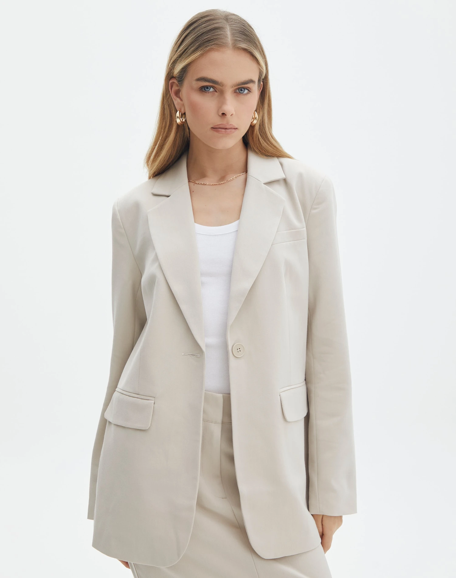 Tailored Oversized Blazer 8 Tailored Oversized Blazer - Image 6