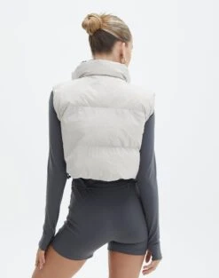 Reversible Cropped Puffer Vest -Everrastyle Shop holli cropped reverable puffer blackshelfie back vs91583ppr