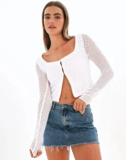 Ribbed Turtleneck Top -Everrastyle Shop kory knit keyhole top white front kc80507cro 7