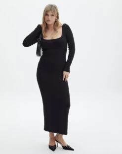 Round Neckline Knit Maxi Dress -Everrastyle Shop lili ls modal maxi dress black front dl103338mod 4