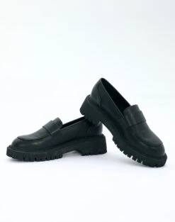 Ribbed Turtleneck Top -Everrastyle Shop loulou loafer shoe black front sh88811pu