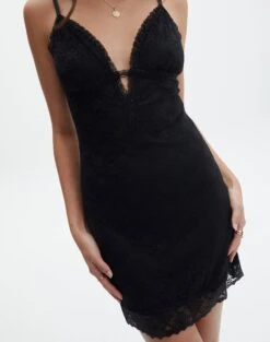 Lace Mini Dress -Everrastyle Shop luna lace black imageback ds119885lac