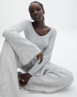 Off Shoulder Long Sleeve Cropped Knit -Everrastyle Shop mariah v neck rib top pale grey marle imageback kl98427rrec