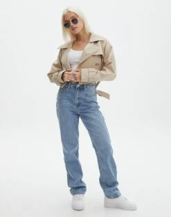 Scoop Neck Long Sleeve Crop Top -Everrastyle Shop mylie wide rib scoop white full tl111290vis