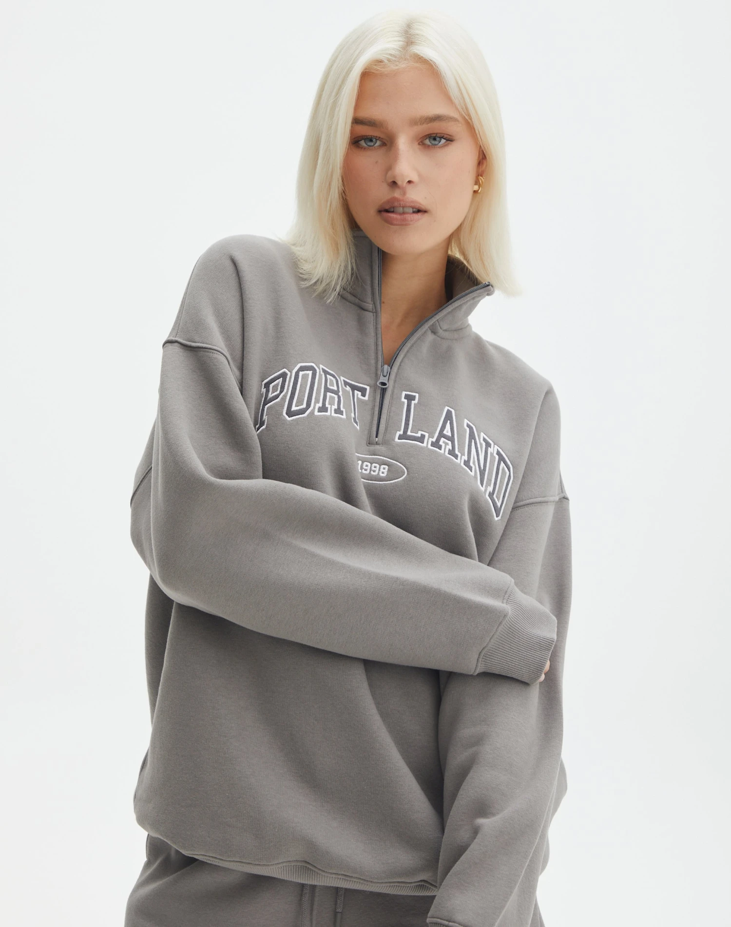 Oversized Embroidered Quarter Zip Sweater 10 Oversized Embroidered Quarter Zip Sweater - Image 8