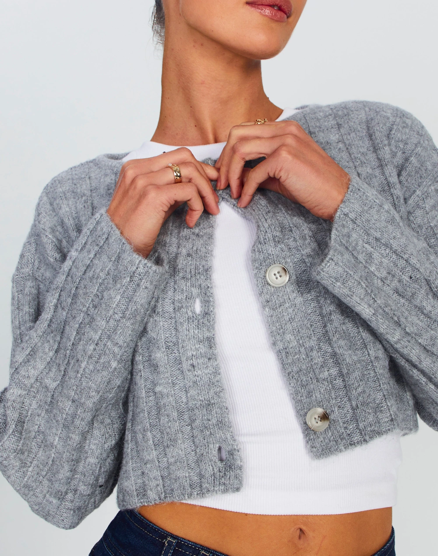Cropped Long Sleeve Knit Cardigan 5 Cropped Long Sleeve Knit Cardigan - Image 3