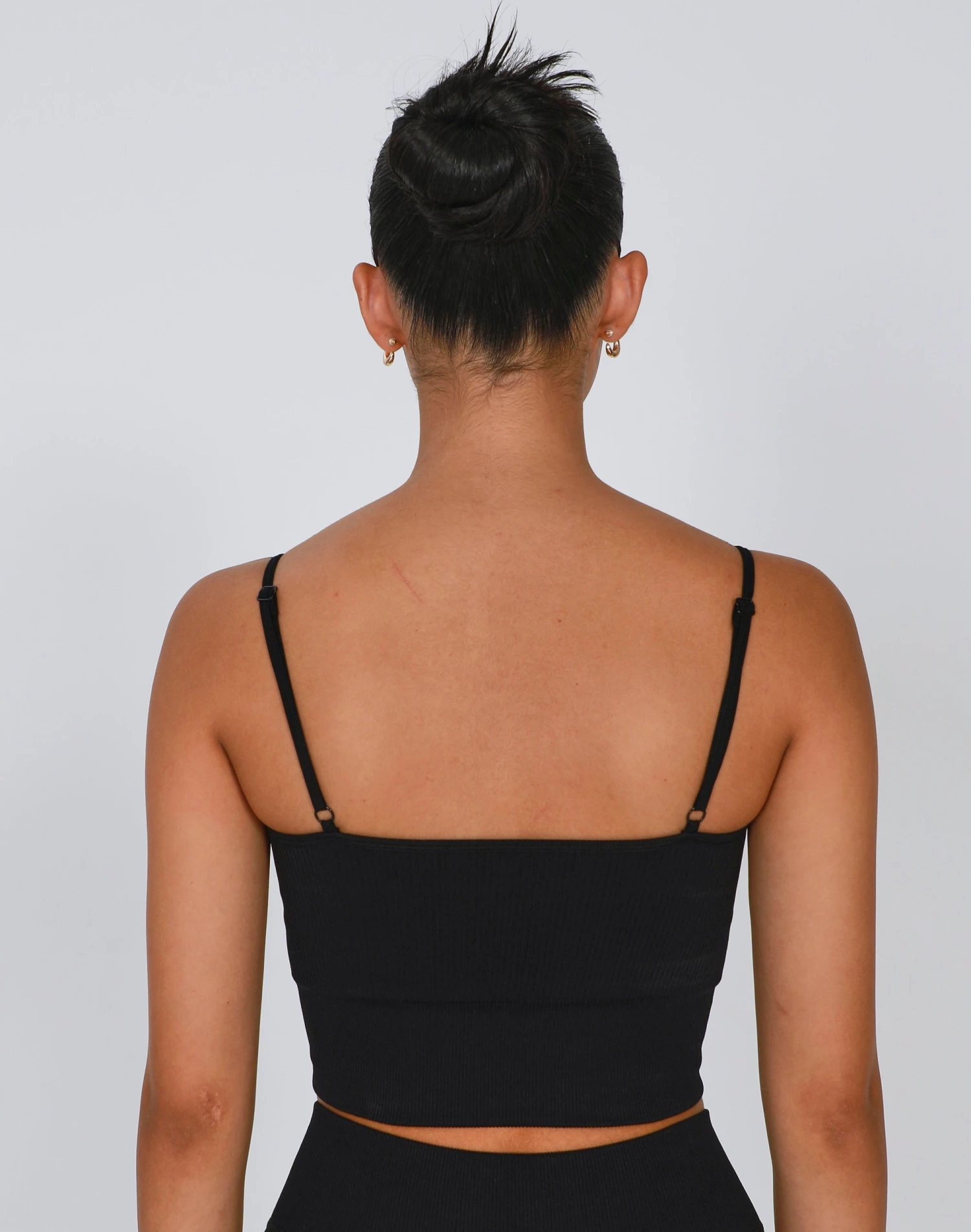 Active Seamless Ribbed Contour Cropped Tank 5 Active Seamless Ribbed Contour Cropped Tank - Image 3