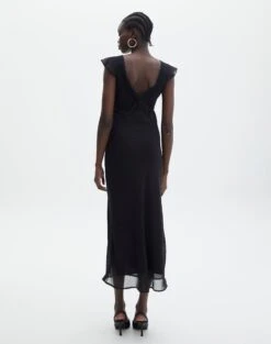 V Front Bias Cut Maxi Dress 24 V Front Bias Cut Maxi Dress -Everrastyle Shop rufus chiffon maxi dress black back dl92461peb