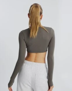 Seamless Cropped Long Sleeve -Everrastyle Shop sophie super cropped seamless top cypress back tl101259rsml