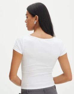 Cropped V Neck Tee -Everrastyle Shop susu v neck top white back ts122528rib