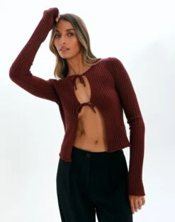Long Sleeve Cut Out Ribbed Top -Everrastyle Shop tracy textured tie knit red chocolate front kc90452knt