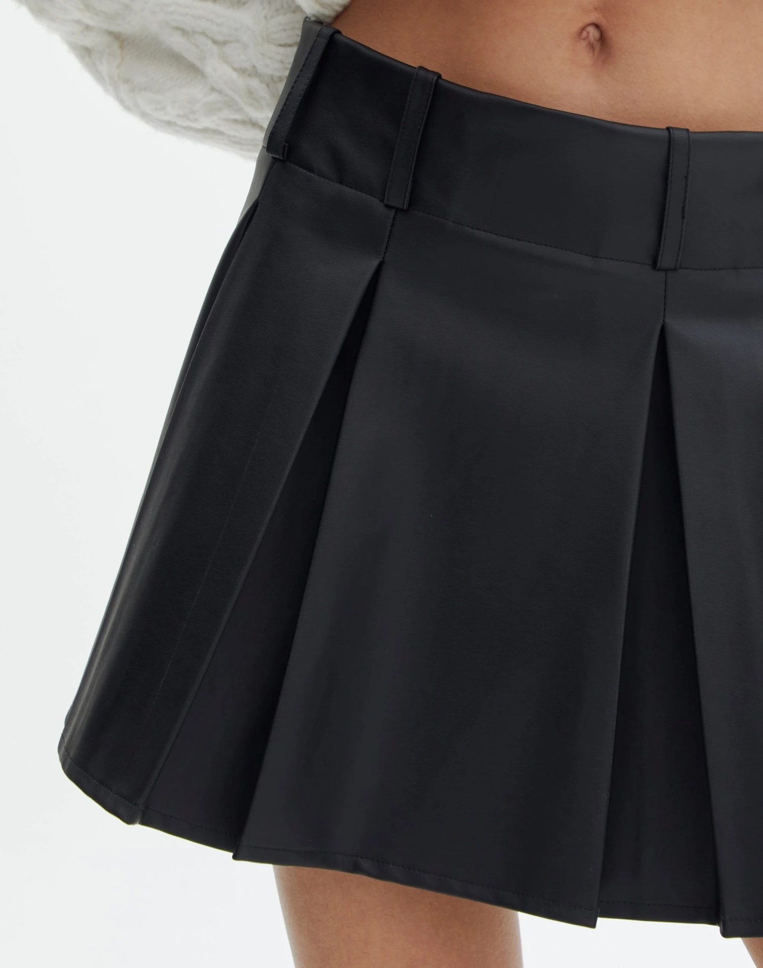 Faux Leather Pleated Mini Skirt 6 Faux Leather Pleated Mini Skirt - Image 4